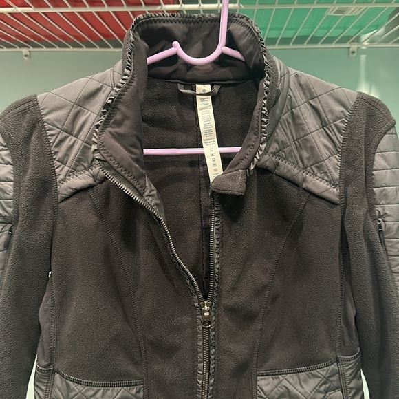 Lululemon vintage fleece jacket - Picture 4 of 10